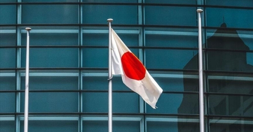 Japonya, erken genel seçim için sandık başına gitti