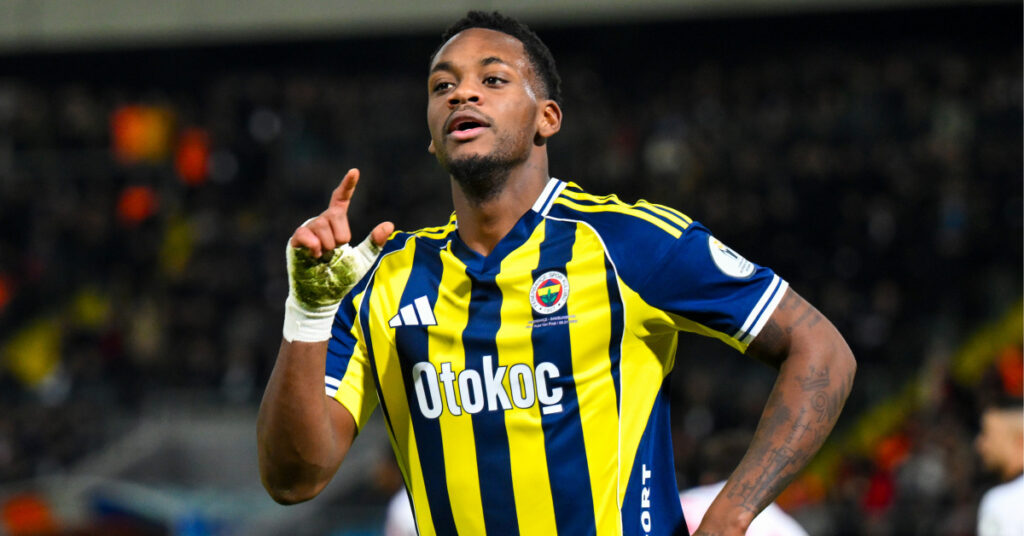 Jhon Duran ile yollar ayrıldı!