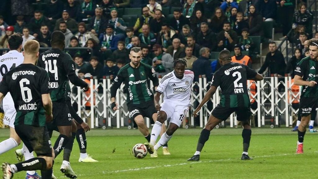Kocaelispor ile Beşiktaş, 1’er puana razı