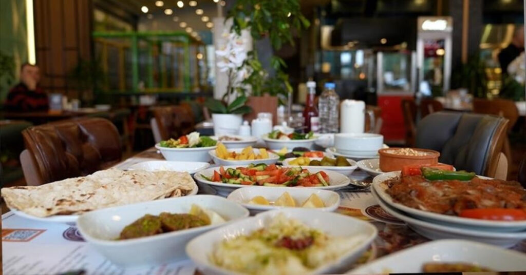 Oruç tutan kalp hastalarına uyarı!