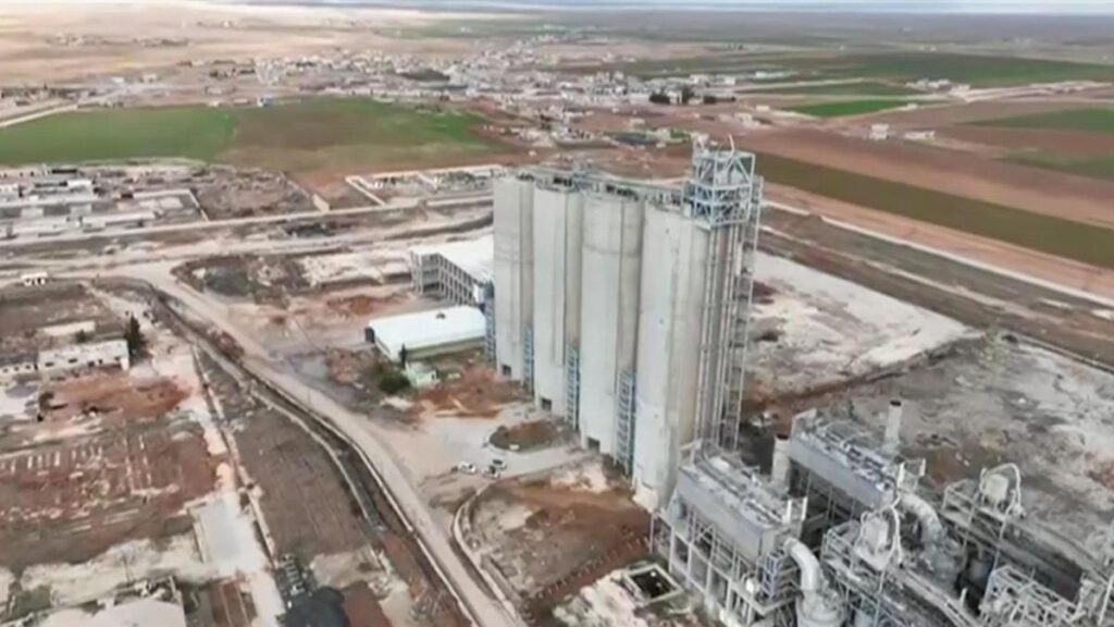 Sadece CNN TÜRK’te: İşte YPG terör karargâhı çimento fabrikası