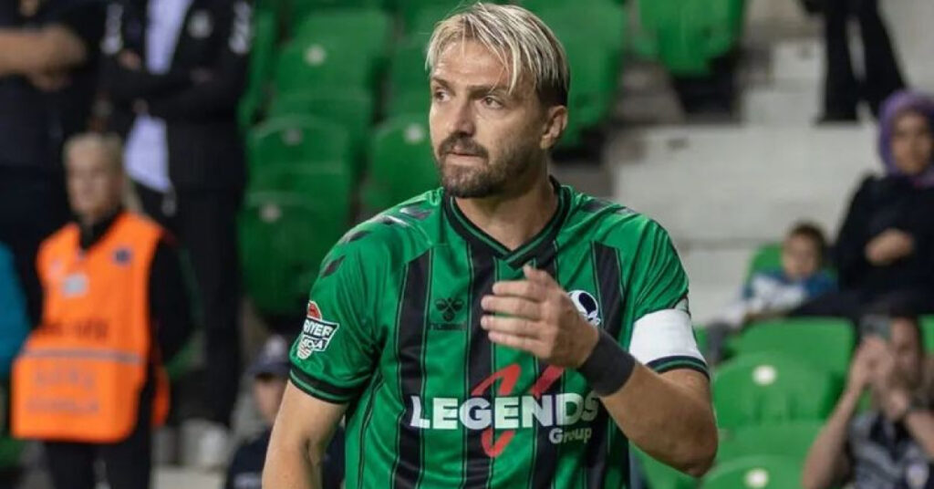 Sakaryaspor Caner Erkin’le yolları ayırdı