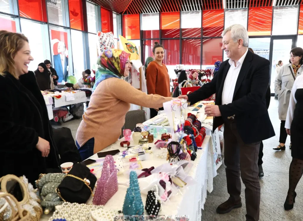 Osmangazi Belediyesi Üreten Kadınlara Destek Oluyor