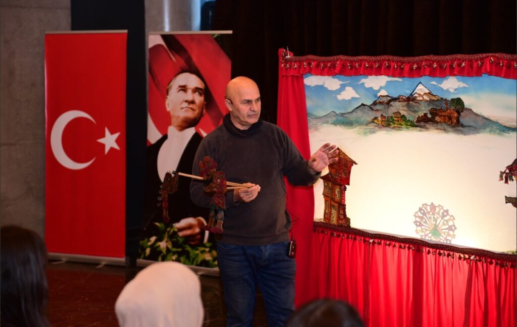 Osmangazi’de Ramazan Coşkusu Karagöz İle Perdeye Yansıdı