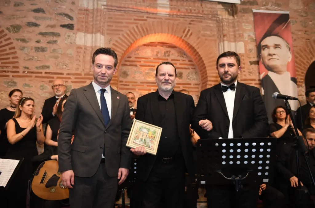 Osmangazi Belediyesi’nden Sevgililer Günü’nde “Sevgi Notaları” Konseri