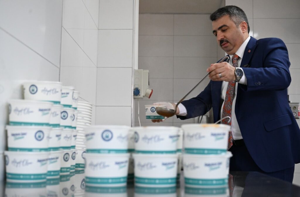 YILDIRIM’DA GÖNÜLLER DE SOFRALAR DA BİR