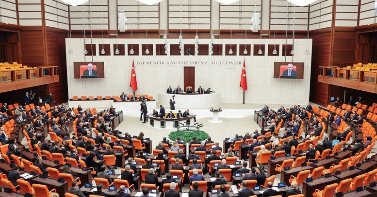 Trafik düzenlemesinde 6 madde kabul edildi
