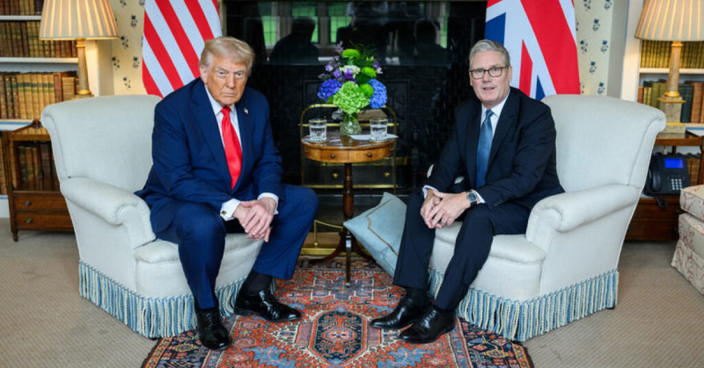 Trump ve Starmer telefonda görüştü
