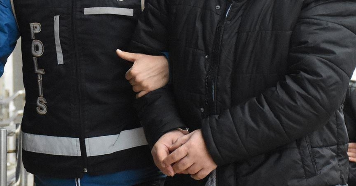 Uyuşturucu soruşturmasında 3 sözleşmeli er tutuklandı