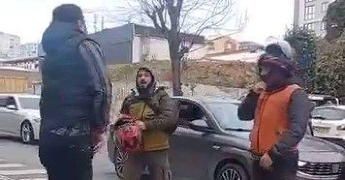 Yol verme kavgasında silah çekti