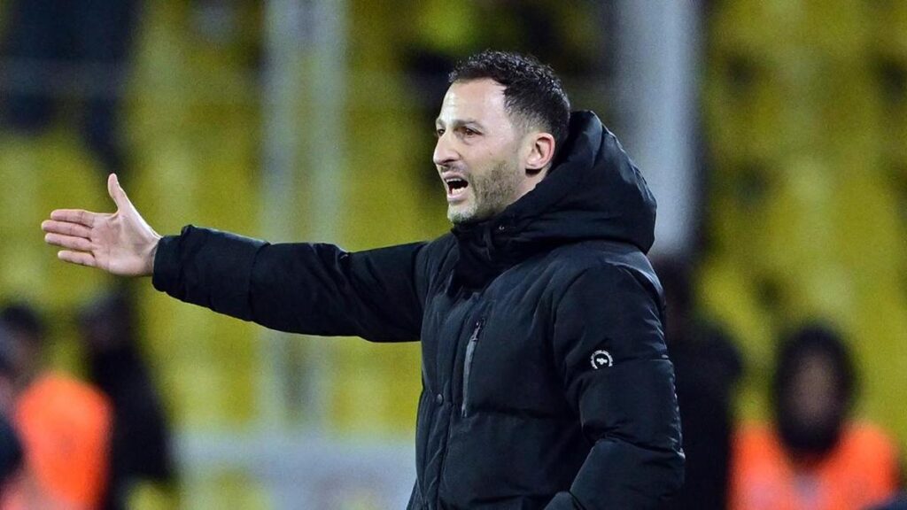 Domenico Tedesco: İnanca sahip kişi sadece ben olursam problem vardır