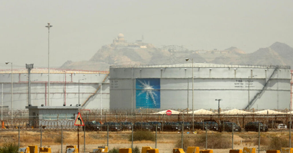 Suudi Arabistan’dan iki petrol sahası için kritik adım