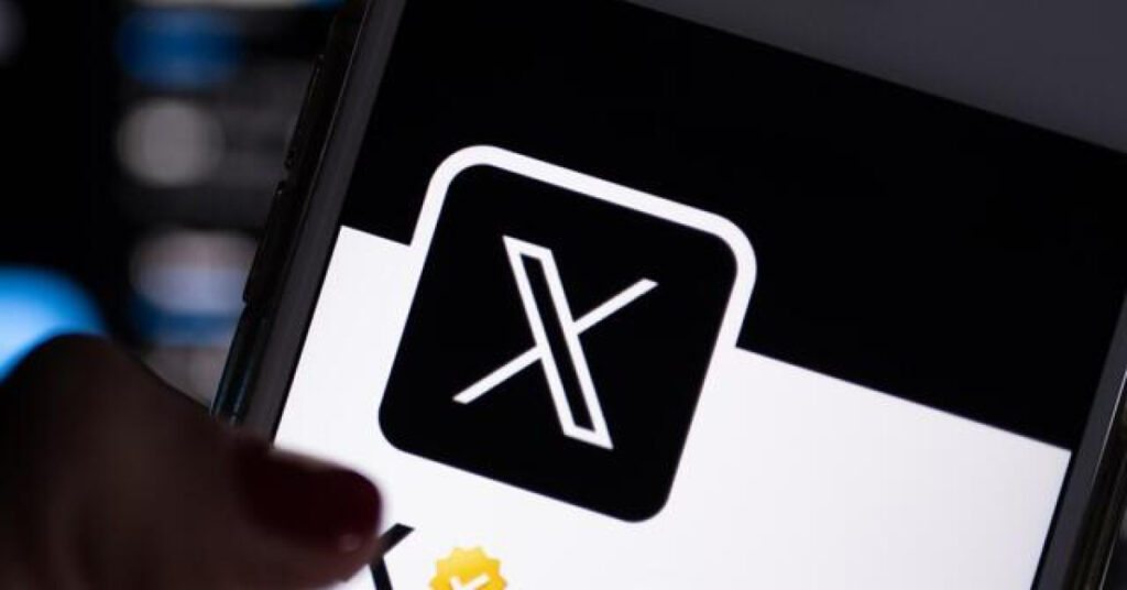 X, bir yılda 800 milyon hesabı askıya aldı