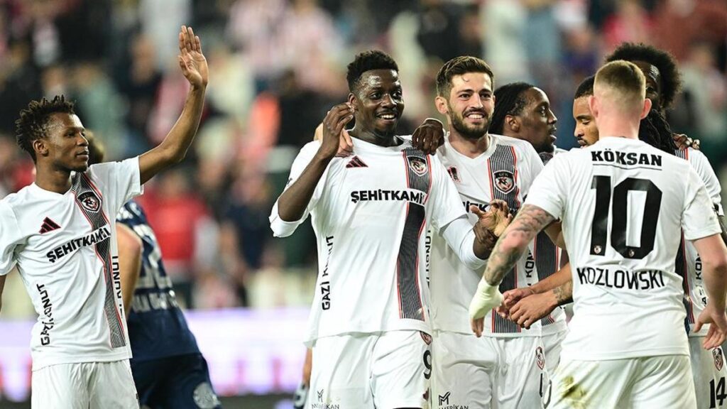 Gaziantep FK, Antalyaspor’u rahat geçti