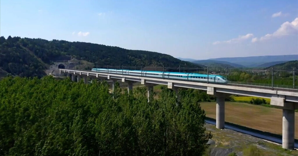 110 milyon yolcu YHT ile seyahat etti