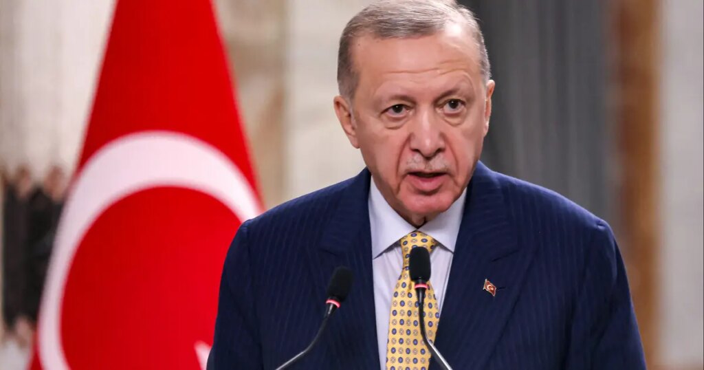 Cumhurbaşkanı Erdoğan: Türkiye güvendedir, emin ellerdedir