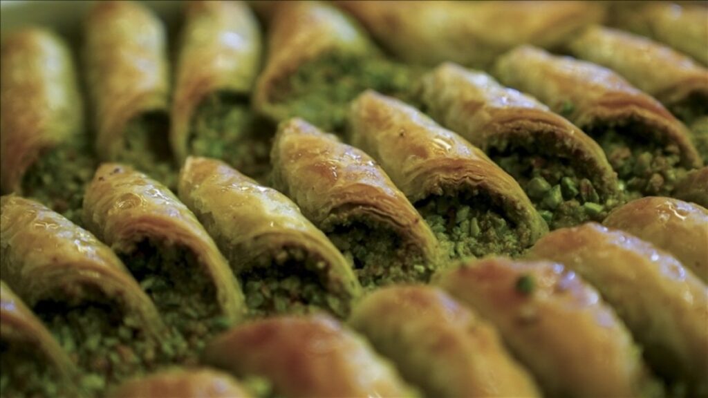 Ustalar fazla mesai yaptı: Bayramda 5 bin ton baklava tüketimi bekleniyor