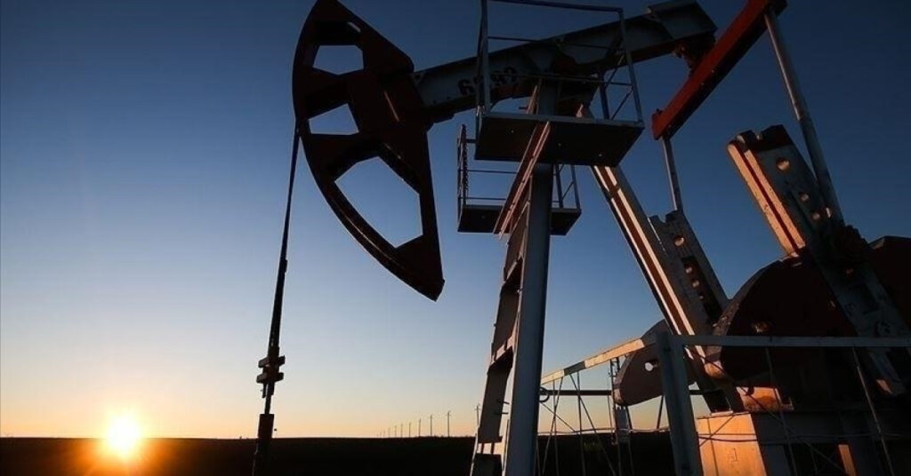 ABD’den İran petrolünün satışına geçici izin