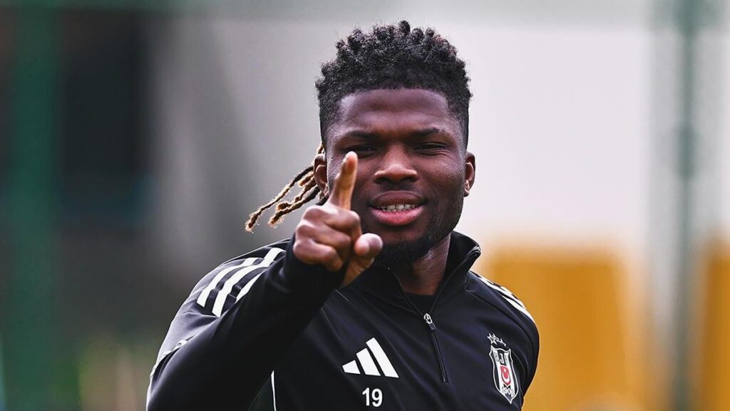Beşiktaş’ta El Bilal Toure’nin geleceği belirsizliğini koruyor