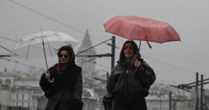 Hastalık havasına dikkat! İstanbul’da “bahar geldi” derken sıcaklık 6 derece düşecek