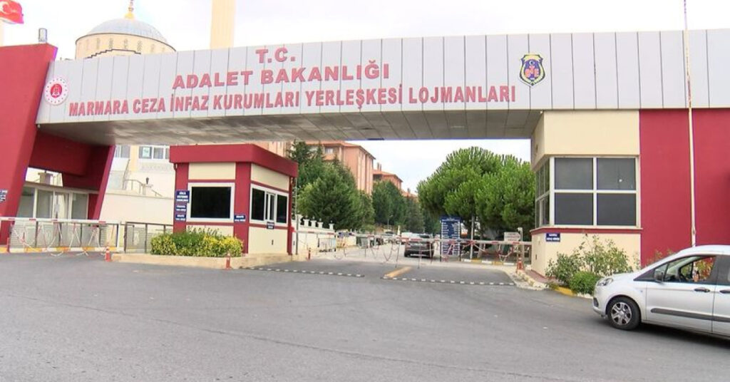 Murat Çalık savunma yapıyor