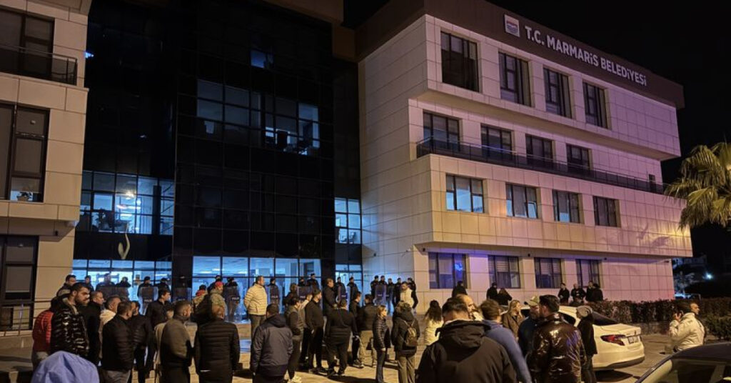 Marmaris Belediyesi’ne rüşvet soruşturması: 3 gözaltı