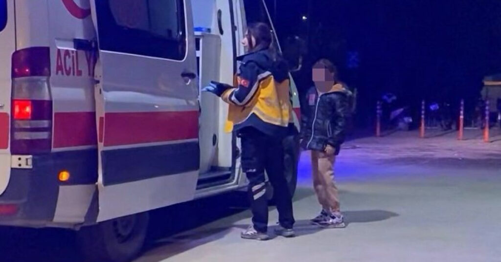 Tavuk yiyen 25 kişi zehirlendi