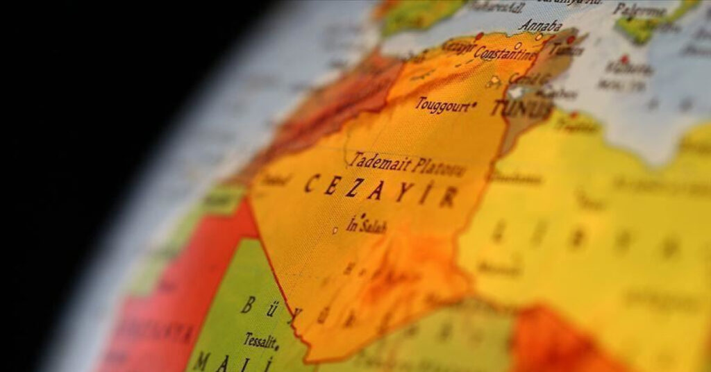 Cezayir’in eski Cumhurbaşkanı Zerval, vefat etti