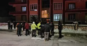 Evde kurşun eritmek isterken canından oldu