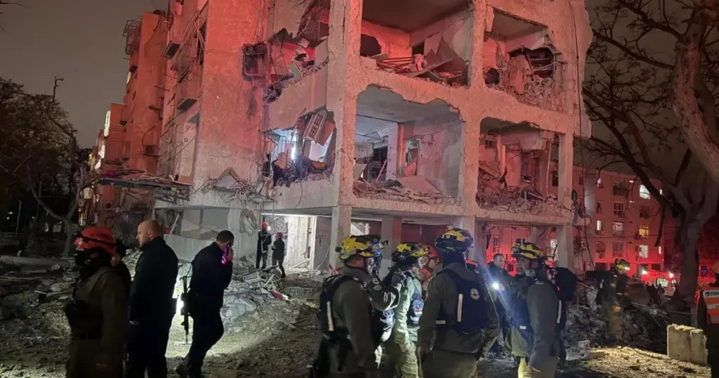 İran Savaşı 23’üncü gününde. İsrail’de iki kent vuruldu, 100’den fazla yaralı var