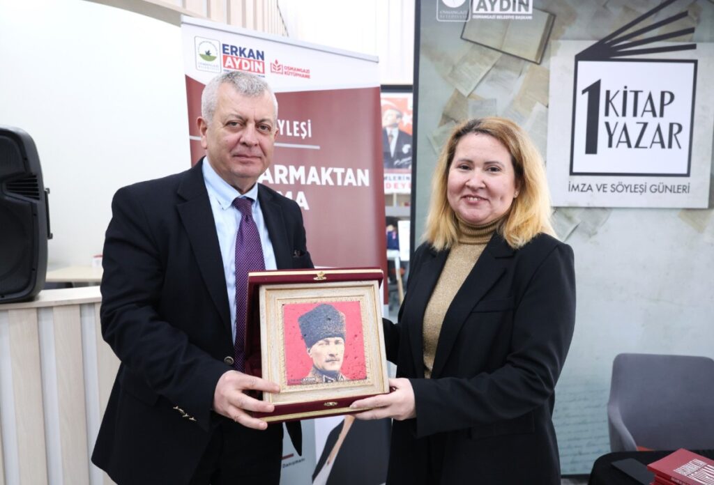 Osmangazi Belediyesi Sevilen Yazarları Okurlarıyla Buluşturuyor