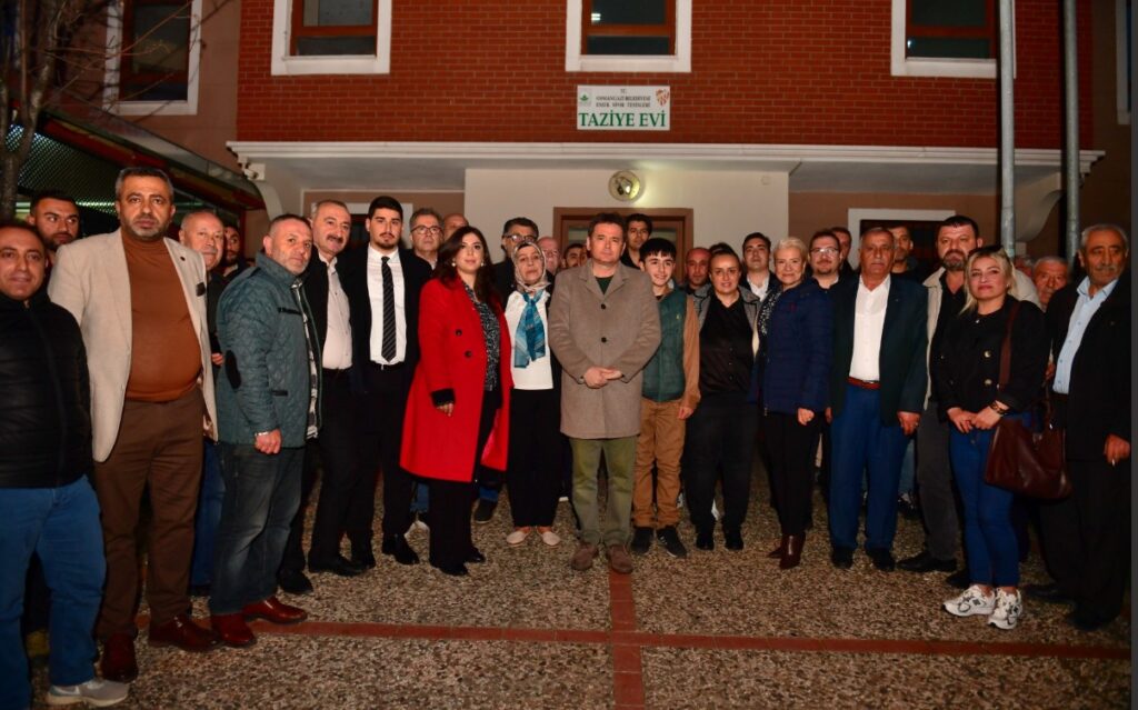 Osmangazi’de Ramazan Hem Sofralarda Hem Meydanlarda Yaşanıyor