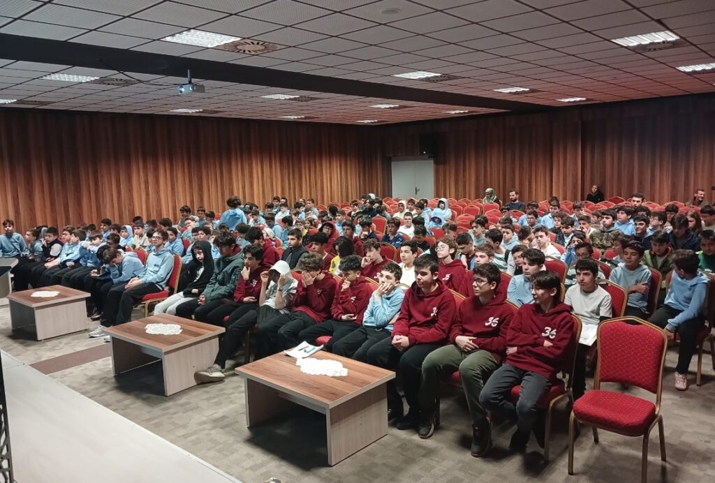 YILDIRIM’DA GENÇLERE SIFIR ATIK EĞİTİMİ