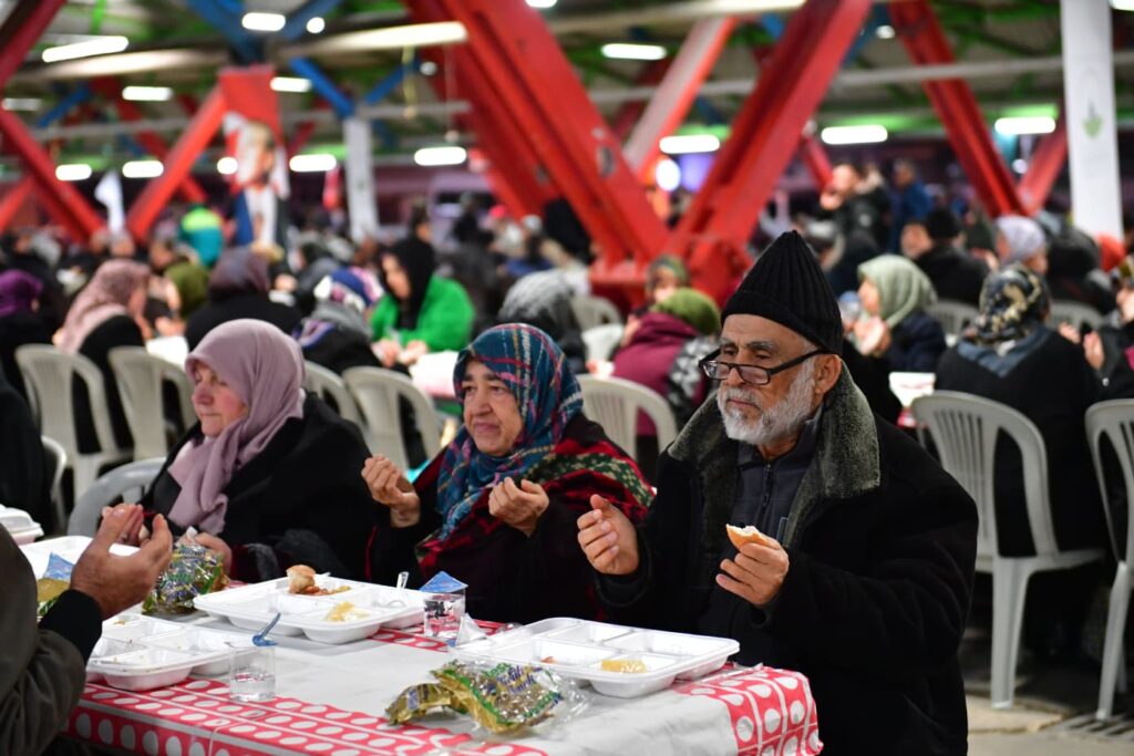 Soğanlı Mahallesi’nde Ramazan Bereketi Aynı Sofrada Paylaşıldı