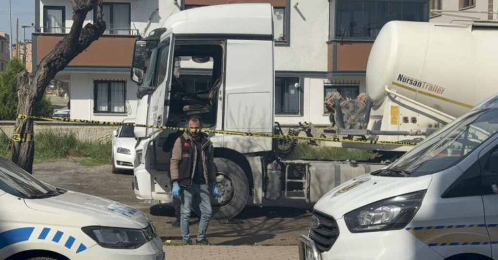 Kasklı katil ağabeyi çıktı! Öz kardeşe kanlı pusu!