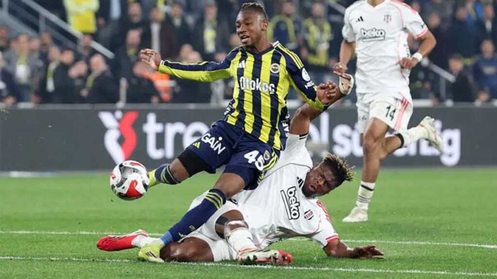 Fenerbahçe-Beşiktaş derbisindeki penaltı kararı doğru mu? Eski hakemler yorumladı