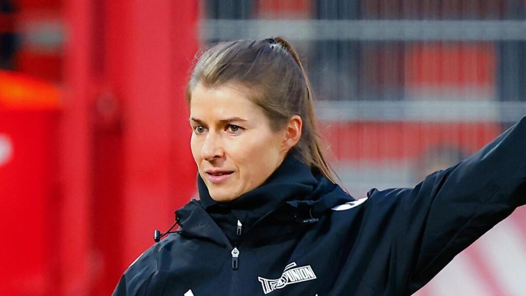 Marie-Louise Eta, Bundesliga tarihine geçti! Union Berlin’in yardımcı antrenörüydü…