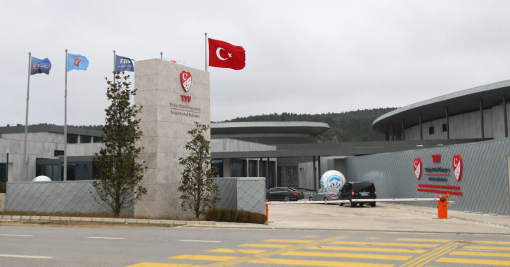 UEFA ile TFF “EURO 2032” için toplandı