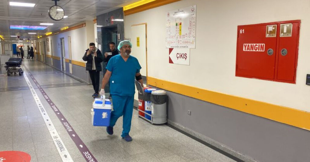 Yaşlı kadının bağışlanan karaciğeri bir hastaya umut oldu