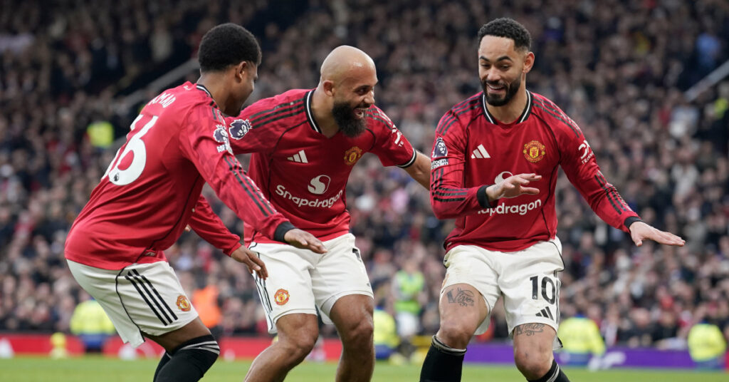 Dev maçta kazanan Manchester United!
