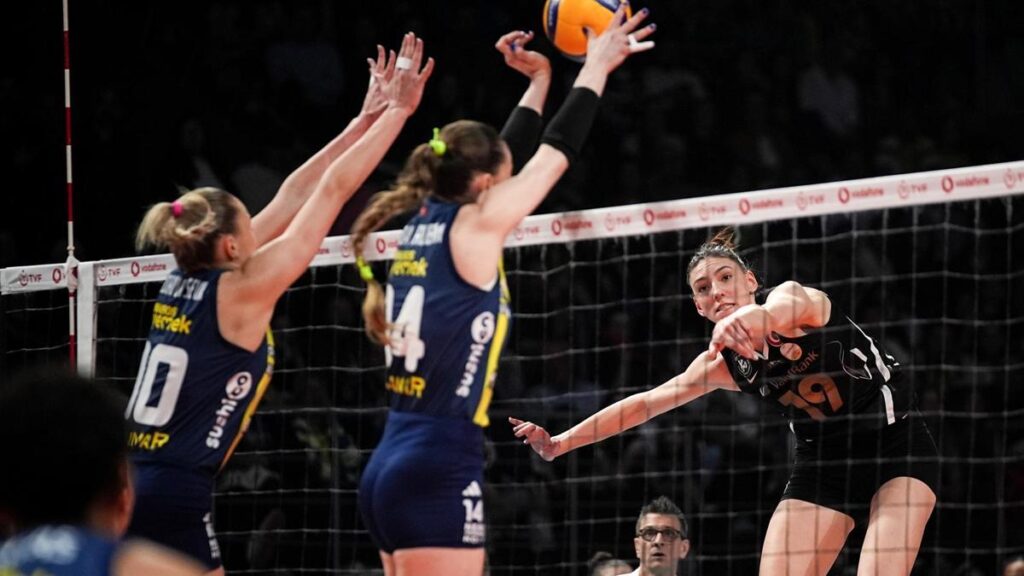 Voleybol Sultanlar Ligi’nde şampiyonluk günü