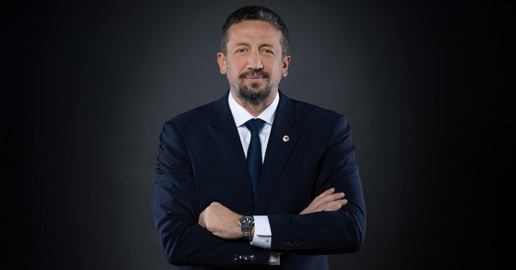 Türkoğlu’ndan Fenerbahçe ve Galatasaray’a tebrik!