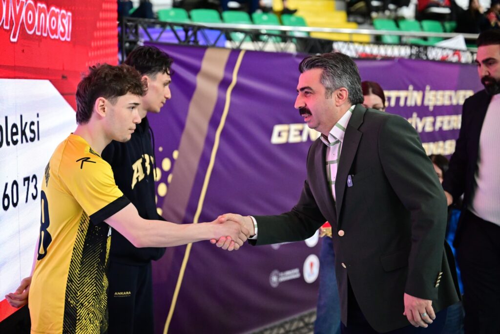 YILDIRIM’DA BOKS RÜZGARI