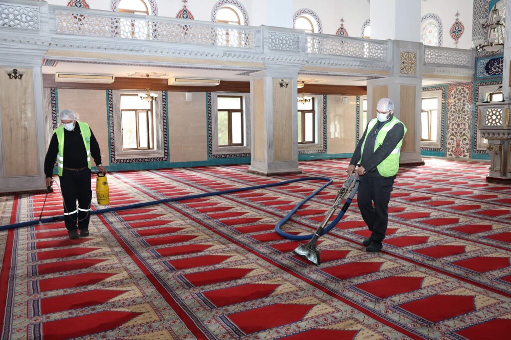 Nilüfer’in ibadethanelerinde bahar temizliği