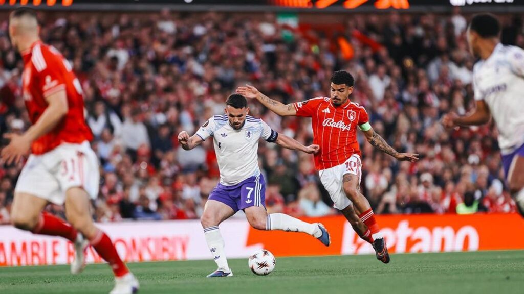Nottingham Forest, Aston Villa’dan avantajı kaptı