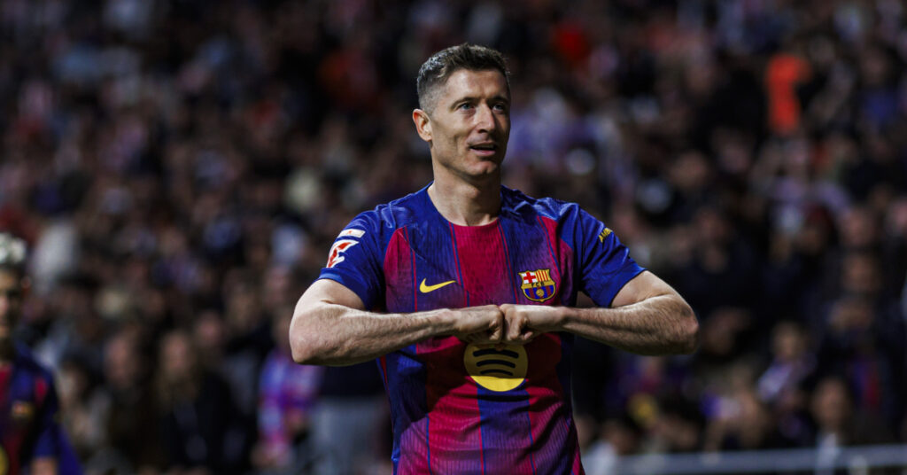 Lider Barcelona, 5 dakikada üç puanı kaptı!