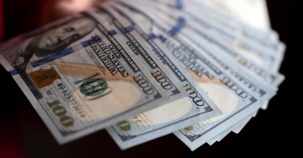 Dolarda yeni zirve