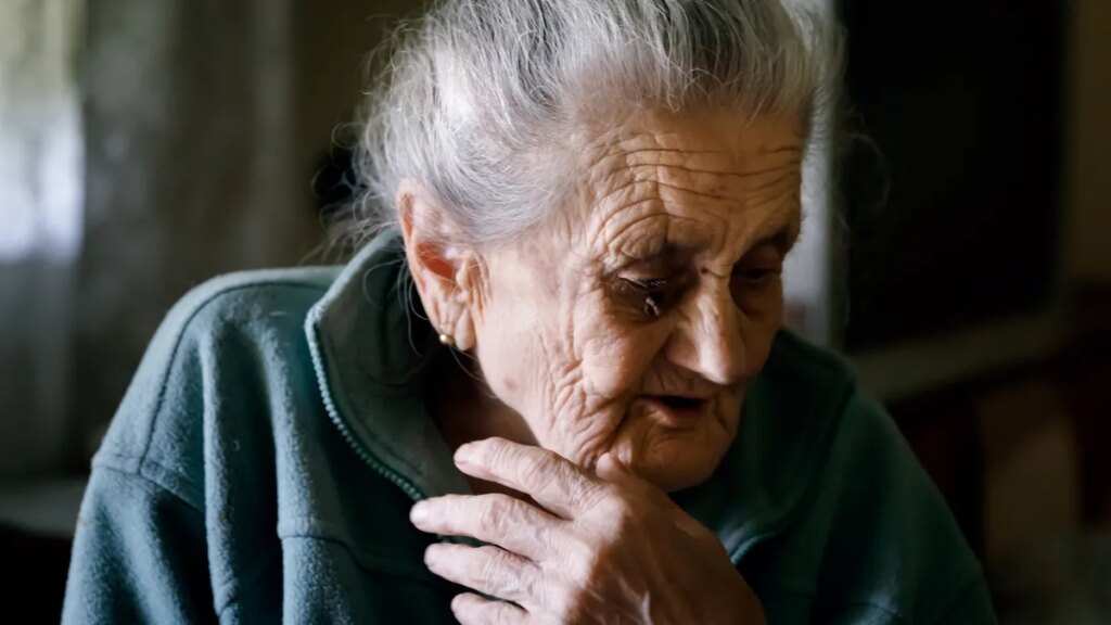 Yaşlanırken bu belirtiyi sakın göz ardı etme: Meğer gizli tehlikeymiş