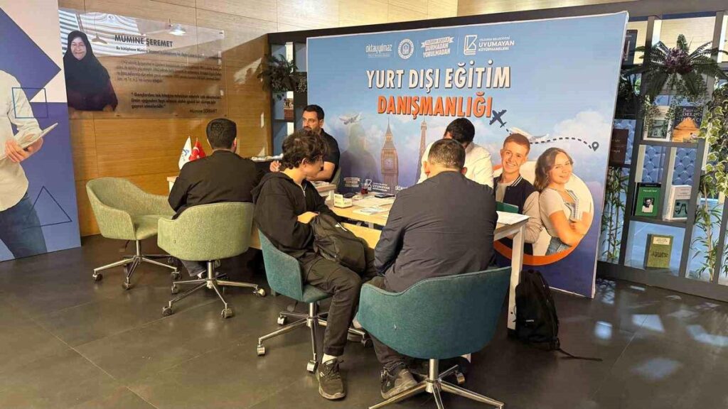 Yıldırım’dan gençlere eğitim danışmanlığı