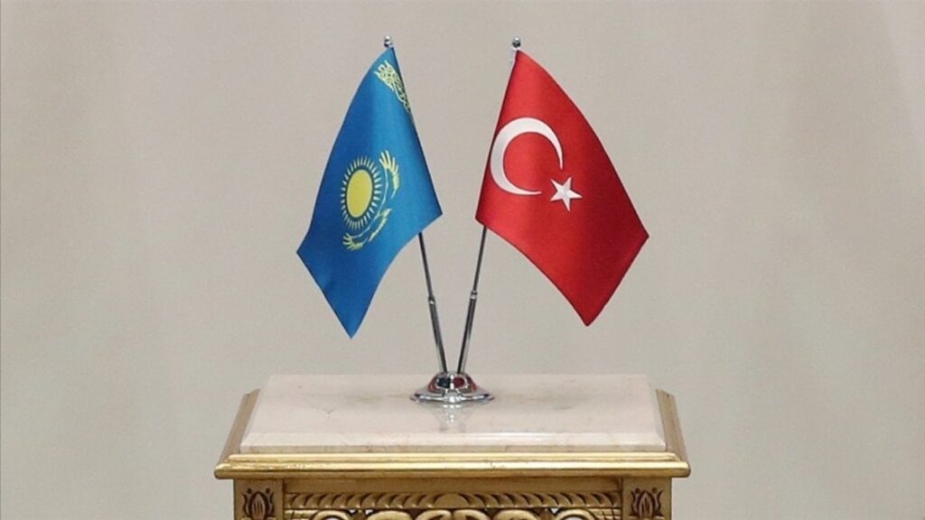 Türkiye’den Kazakistan plakalı araçlara yeni taşıma düzenlemesi